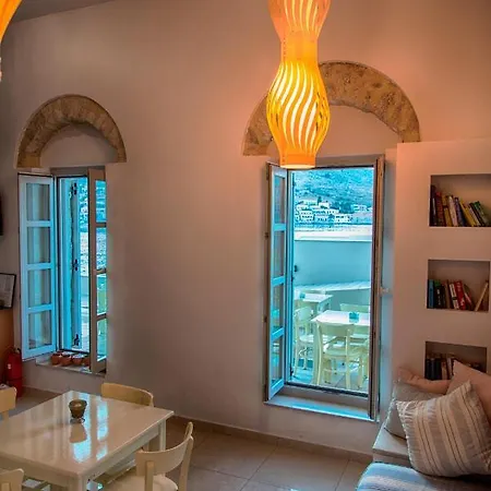 Otel Aretanassa Chalki Town