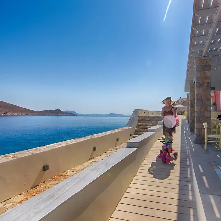 Aretanassa 3*